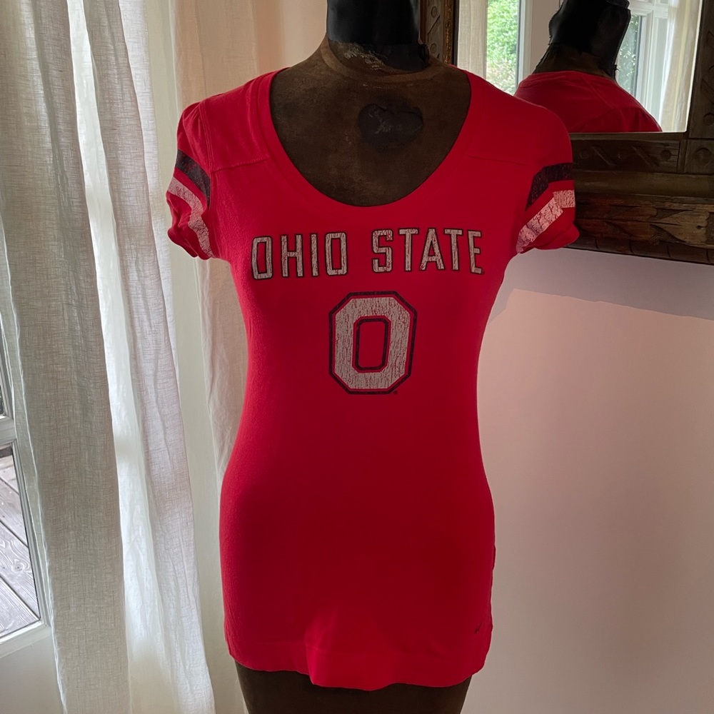 Nike Jersey Style Women’s Ohio State Buckeyes T-shirt.